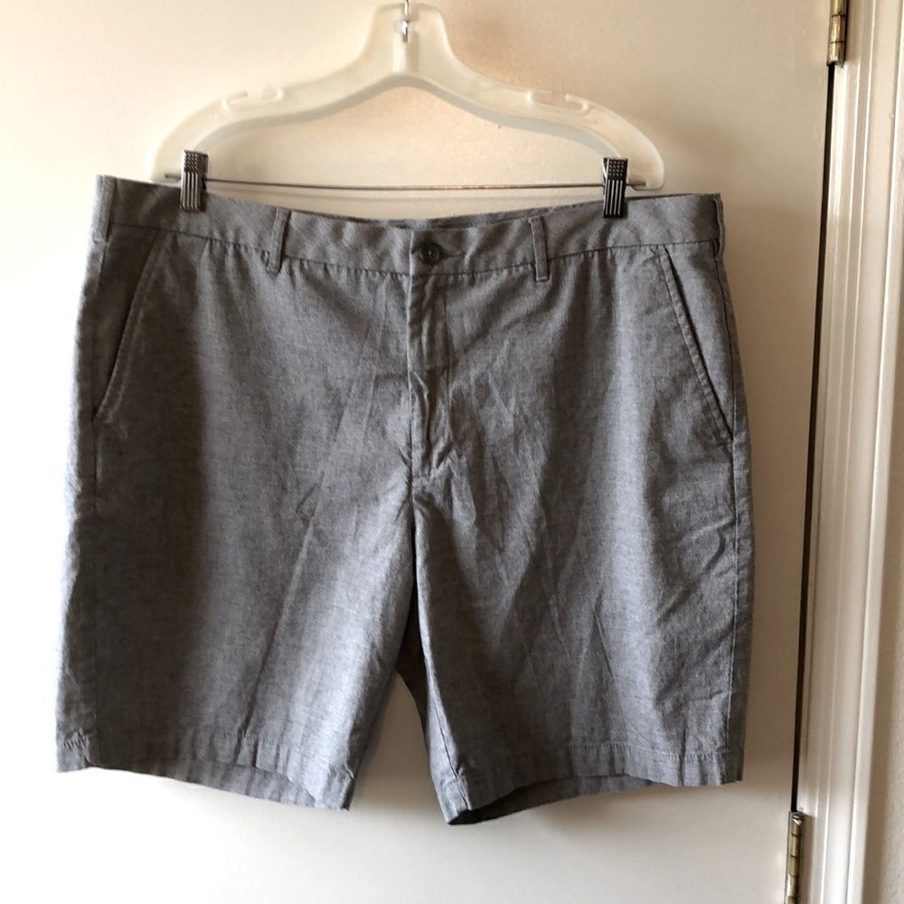Marc Anthony Luxury Shorts Size 42 GUC Gray